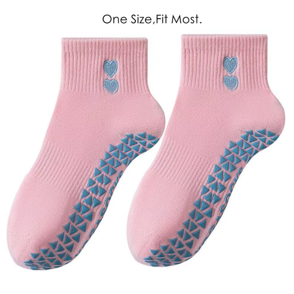 Pilates Socks with Grips for Women Cute Yoga Grip Socks Non Slip Cotton Ankle Sock for Yoga Barre Ballet
